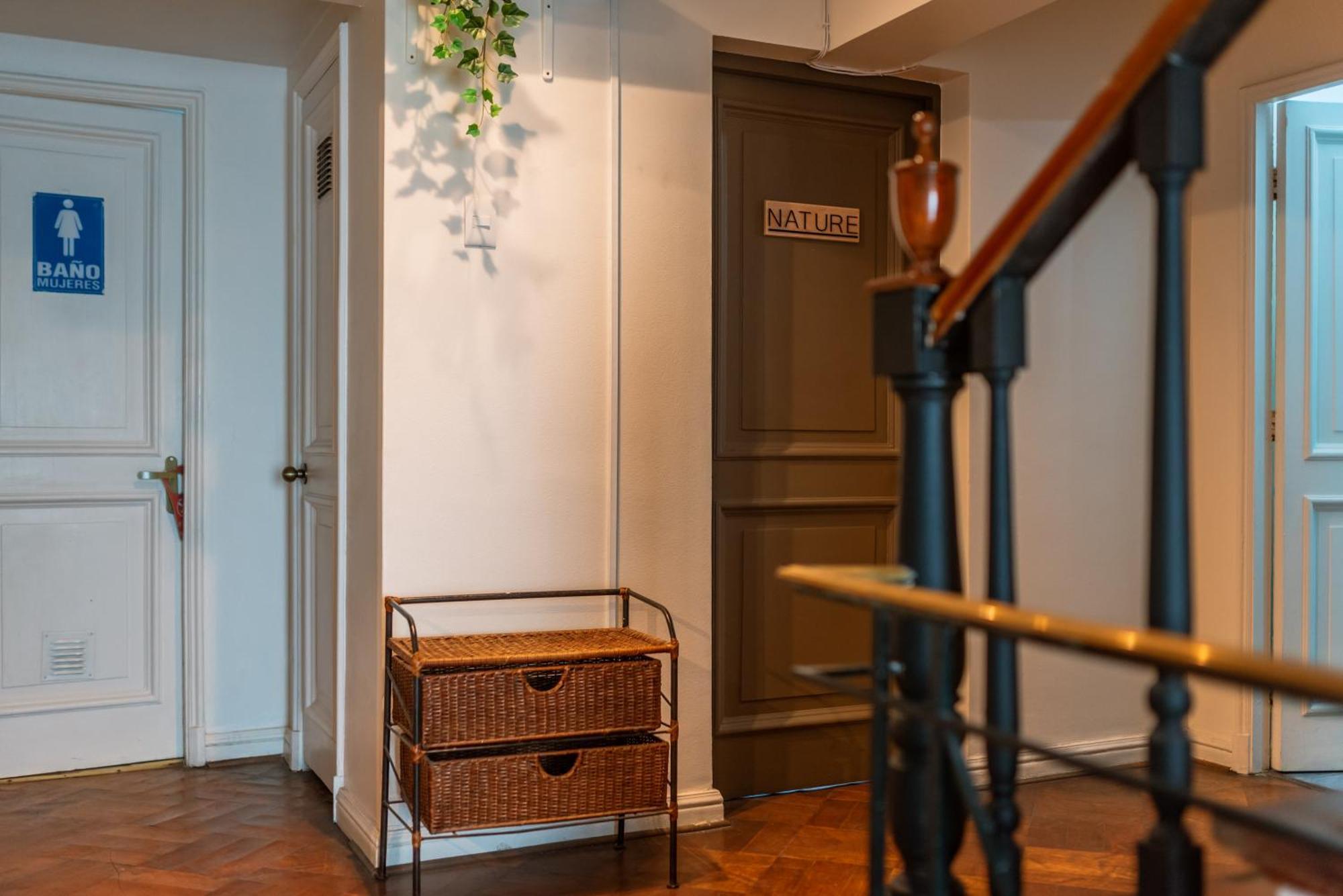 Yogi Hostels Сантьяго Екстер'єр фото