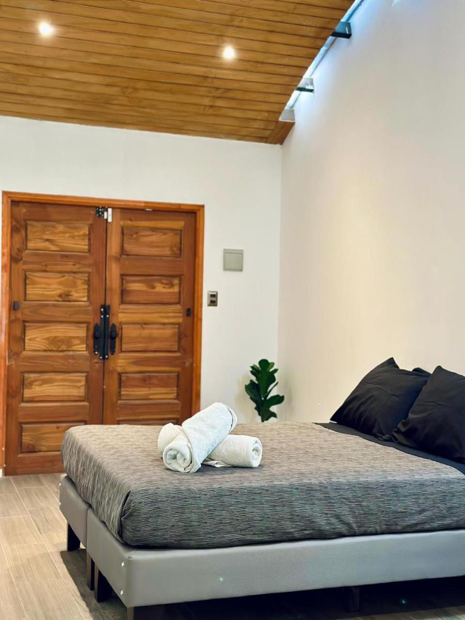 Yogi Hostels Сантьяго Екстер'єр фото